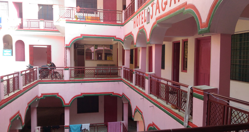 Hotel Jagat Raj in Sitapur