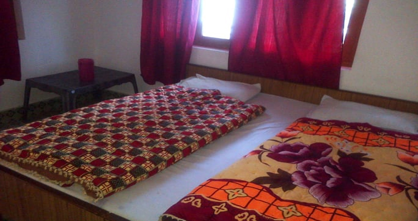 Hotel in Barkot Chardham Hotels